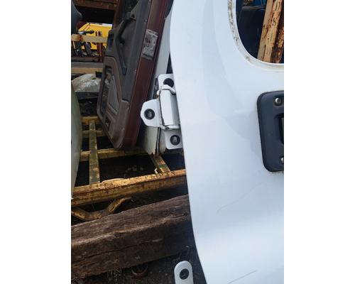 FREIGHTLINER CASCADIA Door Assembly, Front