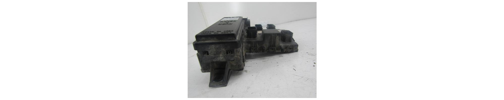 FREIGHTLINER CASCADIA Fuse Box OEM# A0675982000 in ...