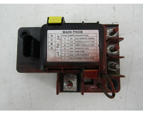 FREIGHTLINER CASCADIA Fuse Box OEM# A0672138010 in ... freightliner fuse box on heavytruckparts 