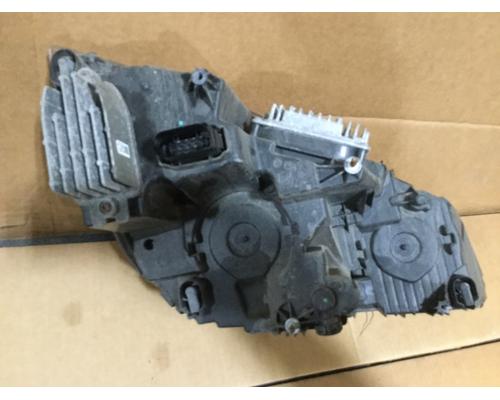2019-freightliner-cascadia-headlamp-assembly #1453693