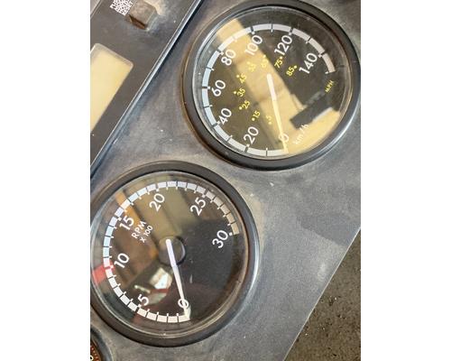 FREIGHTLINER CASCADIA Instrument Cluster