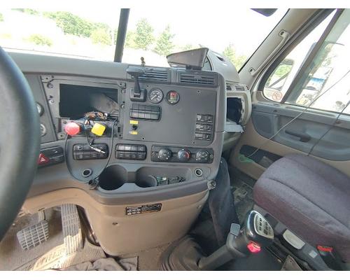 FREIGHTLINER CASCADIA Parts Vehicles