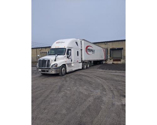 FREIGHTLINER CASCADIA Parts Vehicles