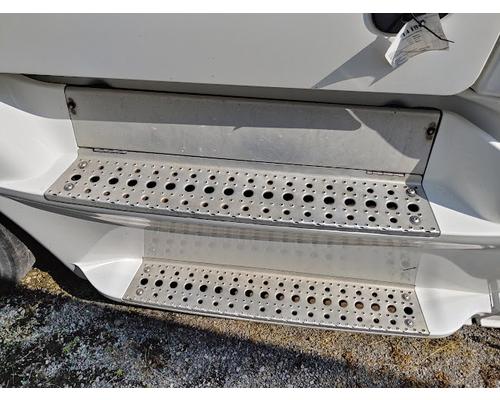 FREIGHTLINER CASCADIA Parts Vehicles