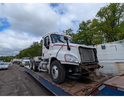 FREIGHTLINER CASCADIA Parts Vehicles