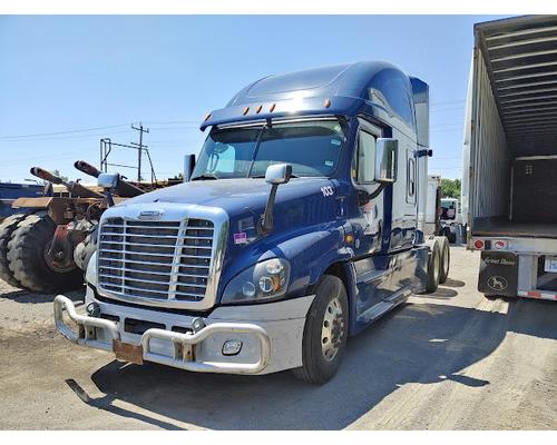 FREIGHTLINER CASCADIA Parts Vehicles