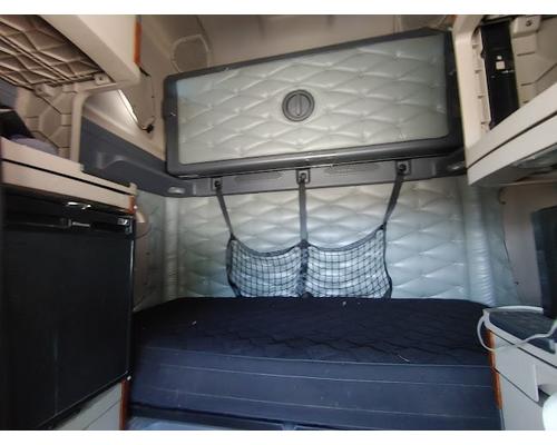 FREIGHTLINER CASCADIA Parts Vehicles