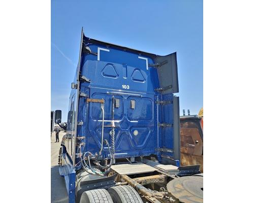 FREIGHTLINER CASCADIA Parts Vehicles