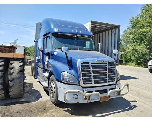 FREIGHTLINER CASCADIA Parts Vehicles