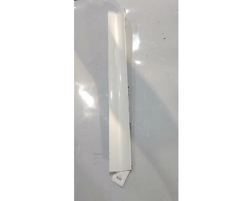 FREIGHTLINER CASCADIA Side Fairing