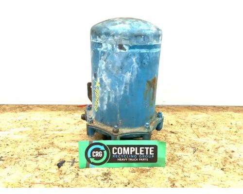  Freightliner Columbia 112 Air Dryer #