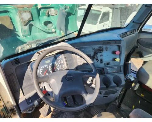  Freightliner Columbia 112 Dash Assembly #