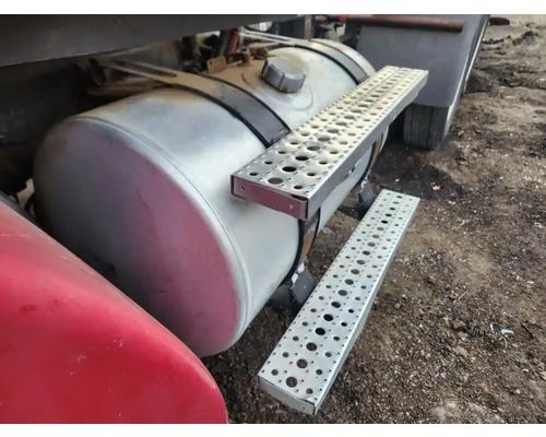  Freightliner Columbia 112 Fuel Tank #