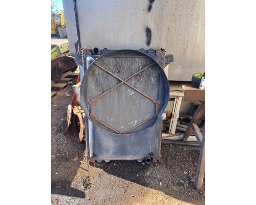 FREIGHTLINER COLUMBIA 112 Radiator