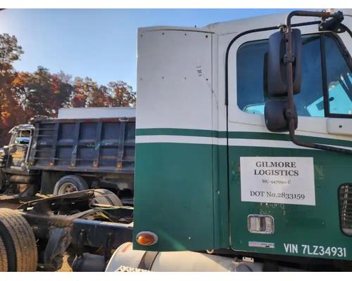 Freightliner Columbia 112 Fairing # Freightliner Columbia 112 Fairing #