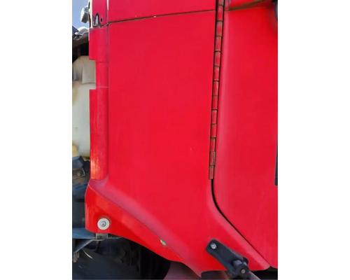  Freightliner Columbia 120 Cowl #
