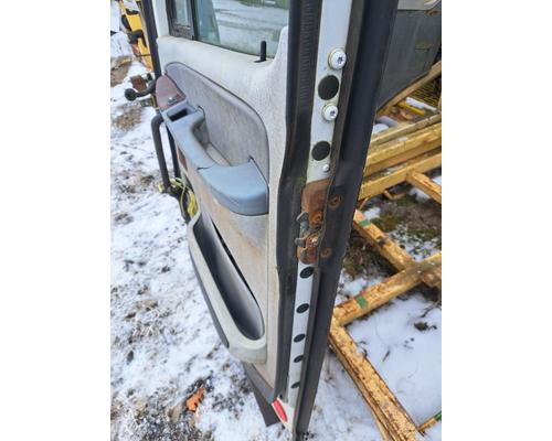 FREIGHTLINER COLUMBIA 120 Door Assembly, Front