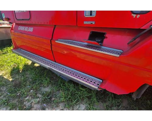  Freightliner Columbia 120 Fuel Tank #