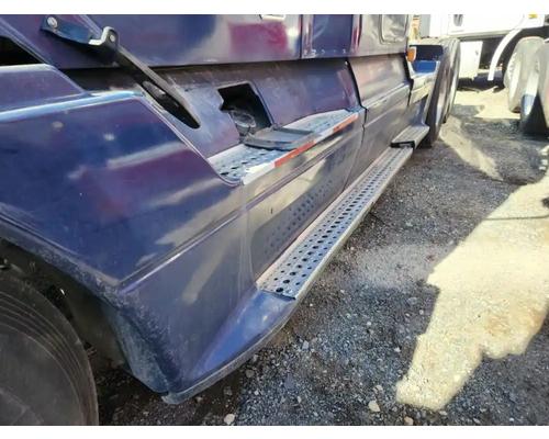  Freightliner Columbia 120 Fuel Tank #