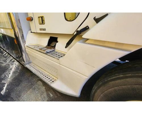  Freightliner Columbia 120 Fuel Tank #