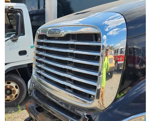 Freightliner Columbia 120 Grille # Freightliner Columbia 120 Grille #