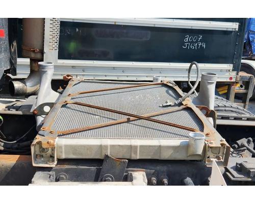  Freightliner Columbia 120 Radiator #
