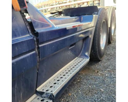 Freightliner Columbia 120 Fairing # Freightliner Columbia 120 Fairing #