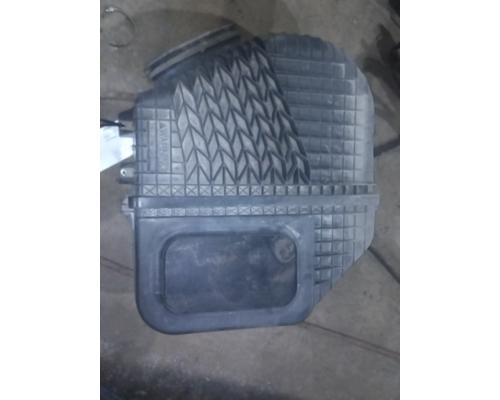 FREIGHTLINER CORONADO 132 Air Cleaner