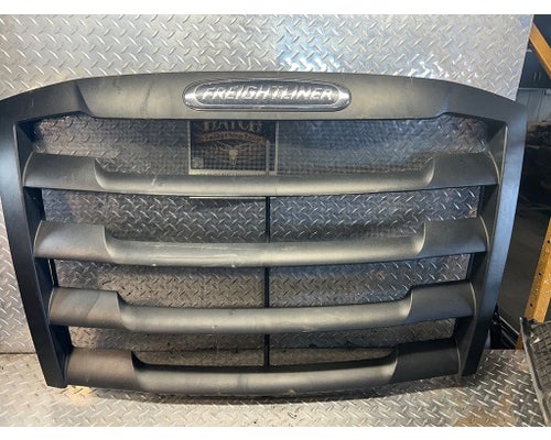 2019 FREIGHTLINER Cascadia Grille For Sale in Box Elder, SD – Hatch Trucking & Salvage Parts LLC