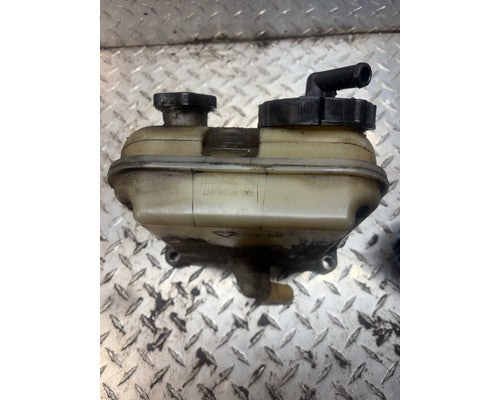 2013 FREIGHTLINER Cascadia Power Steering Reservoir For Sale in Box Elder, SD – Hatch Trucking & Salvage Parts LLC