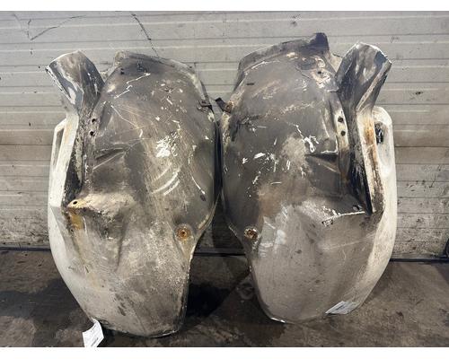 FREIGHTLINER FL112 Fender