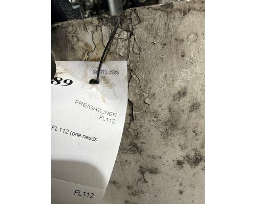 FREIGHTLINER FL112 Fender
