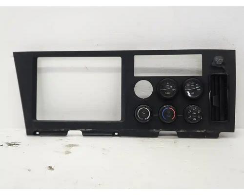  Freightliner FL112 Instrument Cluster #