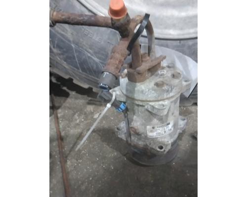 FREIGHTLINER FL70 AC Compressor