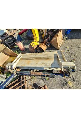 FREIGHTLINER FL80 Liftgate/Tailgates