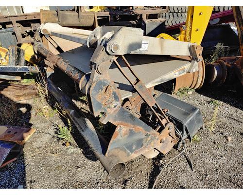 FREIGHTLINER FL80 LiftgateTailgates