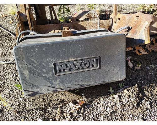 FREIGHTLINER FL80 LiftgateTailgates