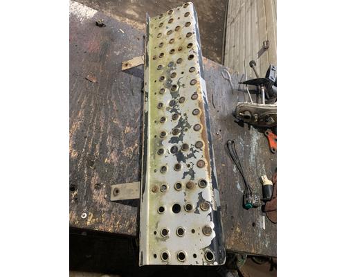 FREIGHTLINER FL80 Step