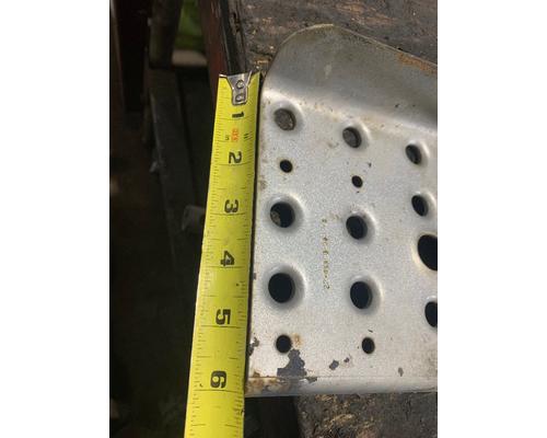 FREIGHTLINER FL80 Step
