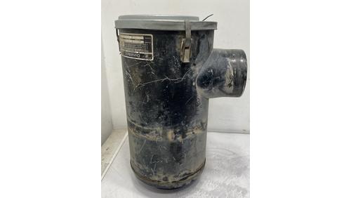 FREIGHTLINER FLC120 Air Cleaner in Dorr, MI $162.00 #624-11598