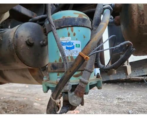  Freightliner FLC Air Dryer #