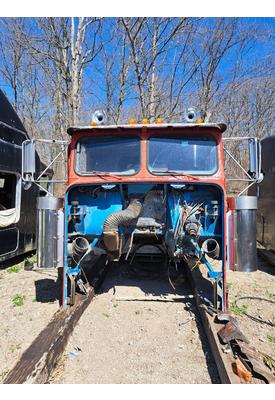 FREIGHTLINER FLC Cab or Cab Mount