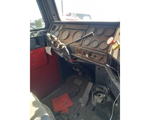 FREIGHTLINER FLC Cab or Cab Mount