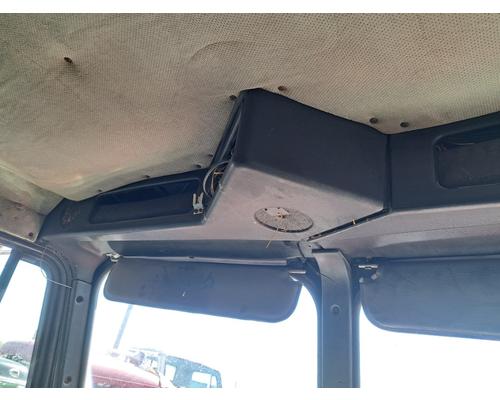 FREIGHTLINER FLC Cab or Cab Mount