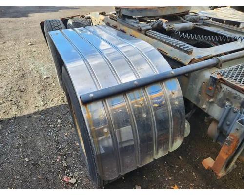 freightliner-flc-fender #1439479