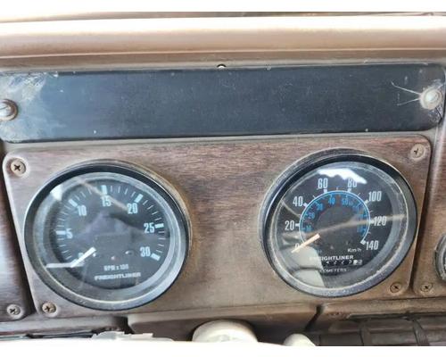  Freightliner FLC Instrument Cluster #