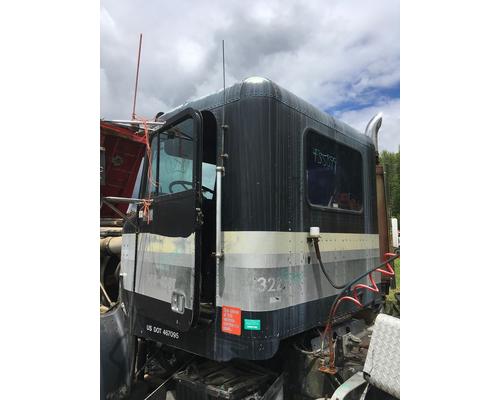  Freightliner FLD112SD Cab #