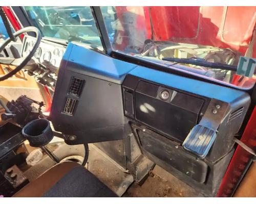 freightliner-fld112sd-dash-assembly #1439116
