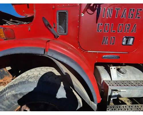  Freightliner FLD112SD Fender Extension #