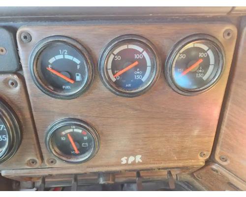  Freightliner FLD112SD Instrument Cluster #